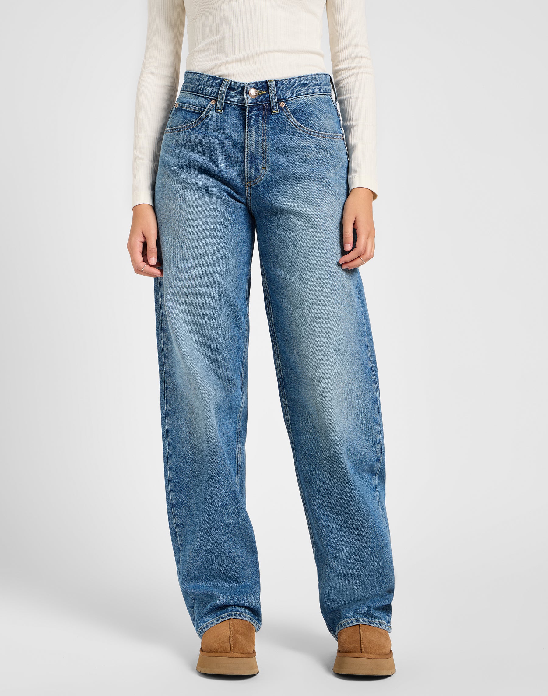 Rider Loose in Modern Mid Jeans Lee