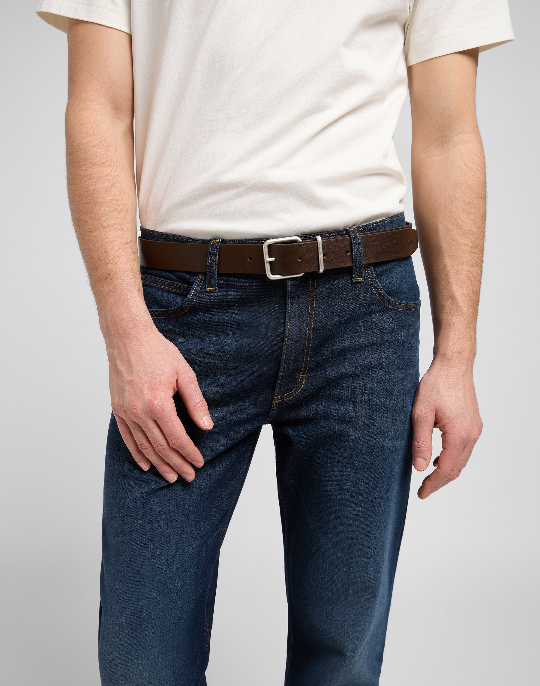 Casual Belt in Dark Brown Gürtel Lee