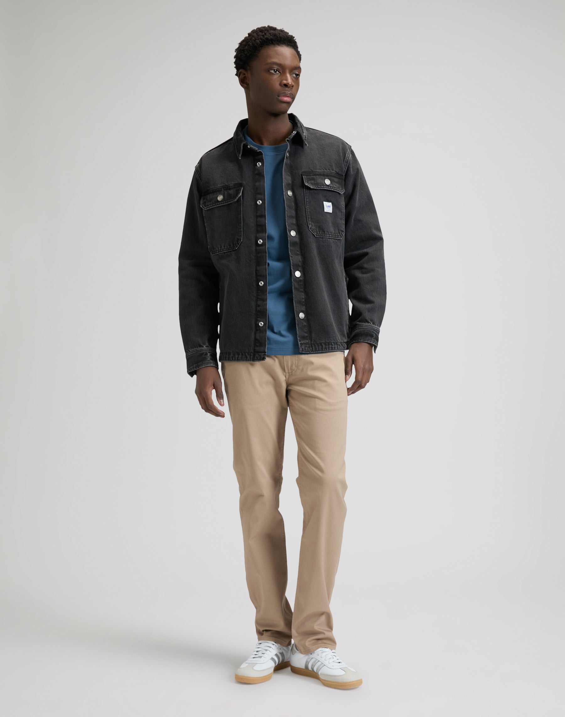 Ss Small Logo Tee in Academy Blue