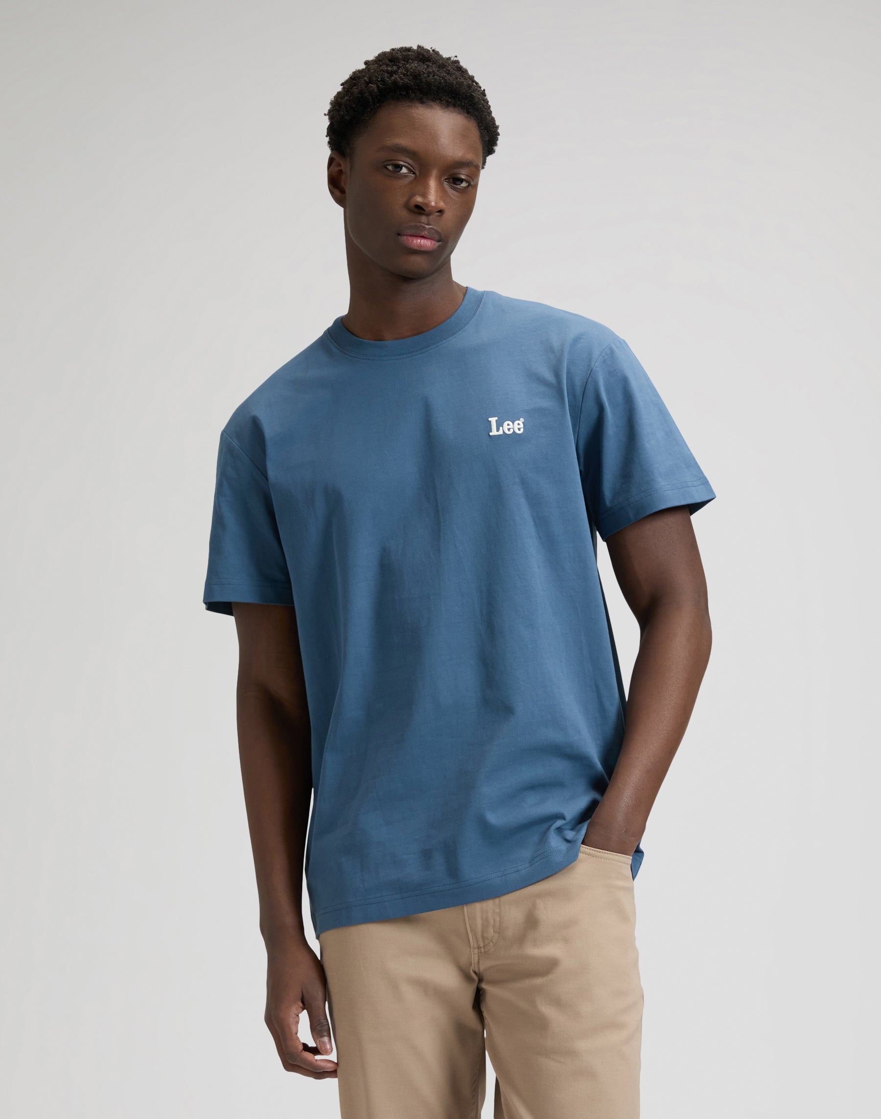 Ss Small Logo Tee in Academy Blue