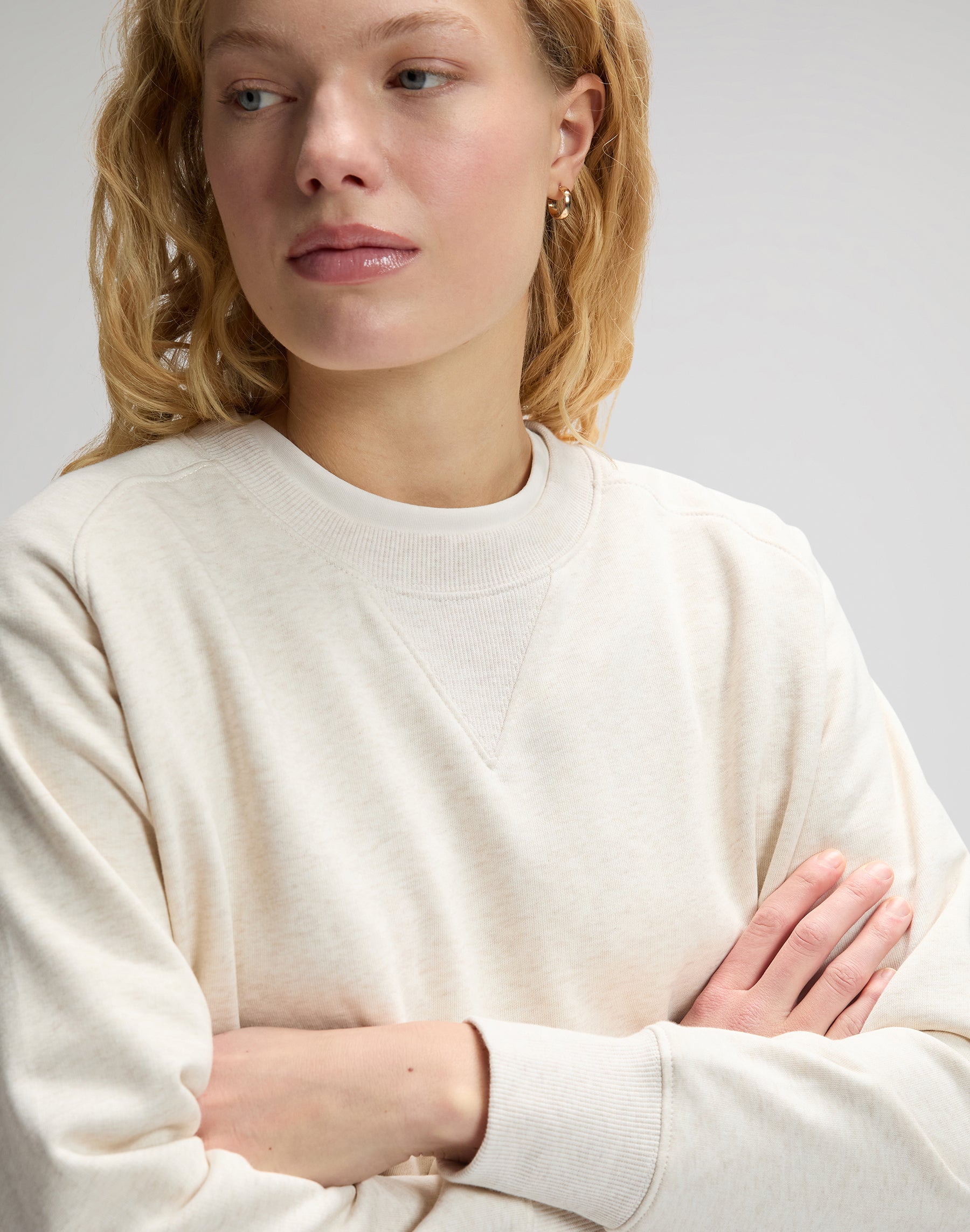 Raglan Crew Sweatshirt in Ecru Heather Sweatshirts Lee