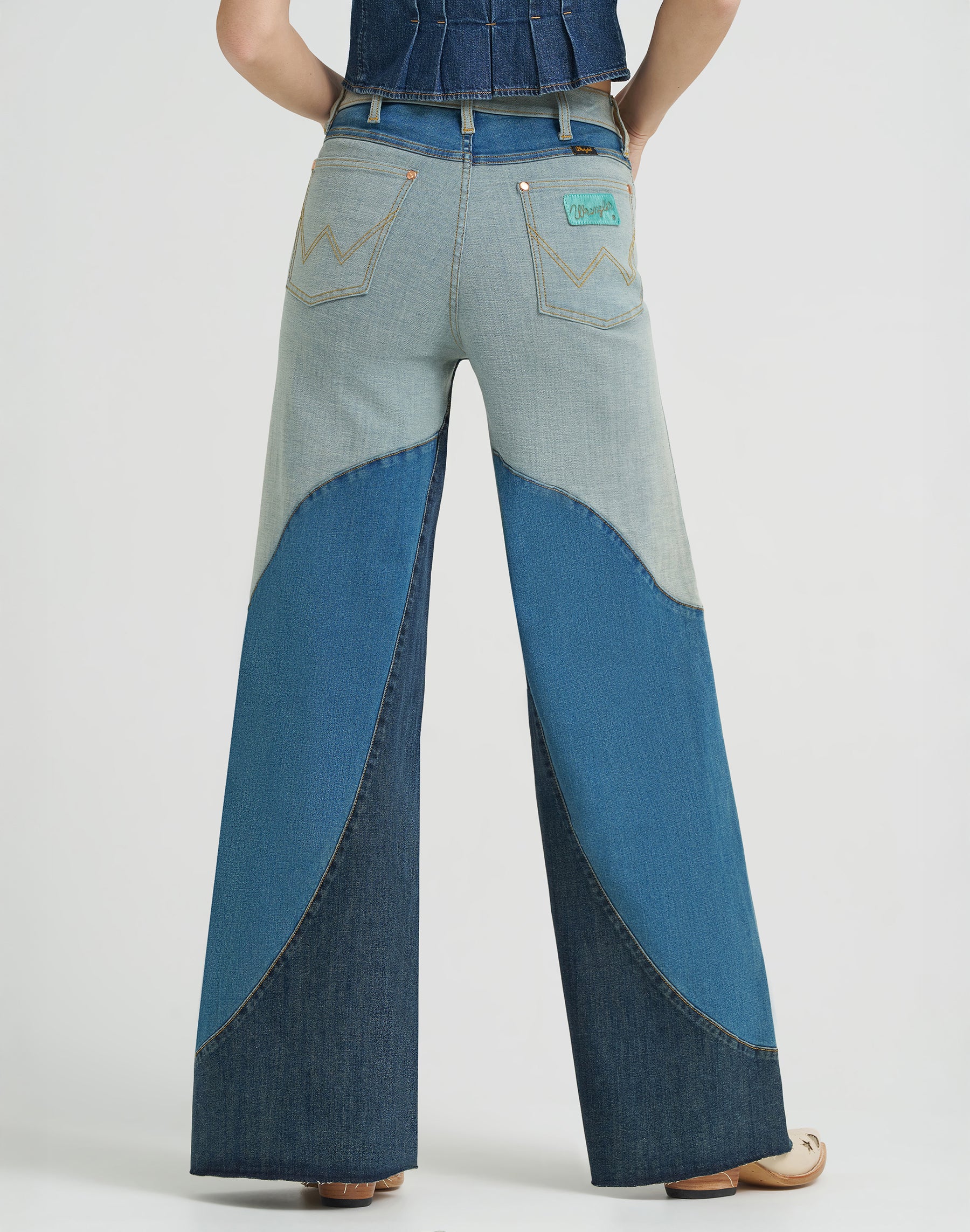 Groovy Wide Leg Jean in Denim Jeans Wrangler