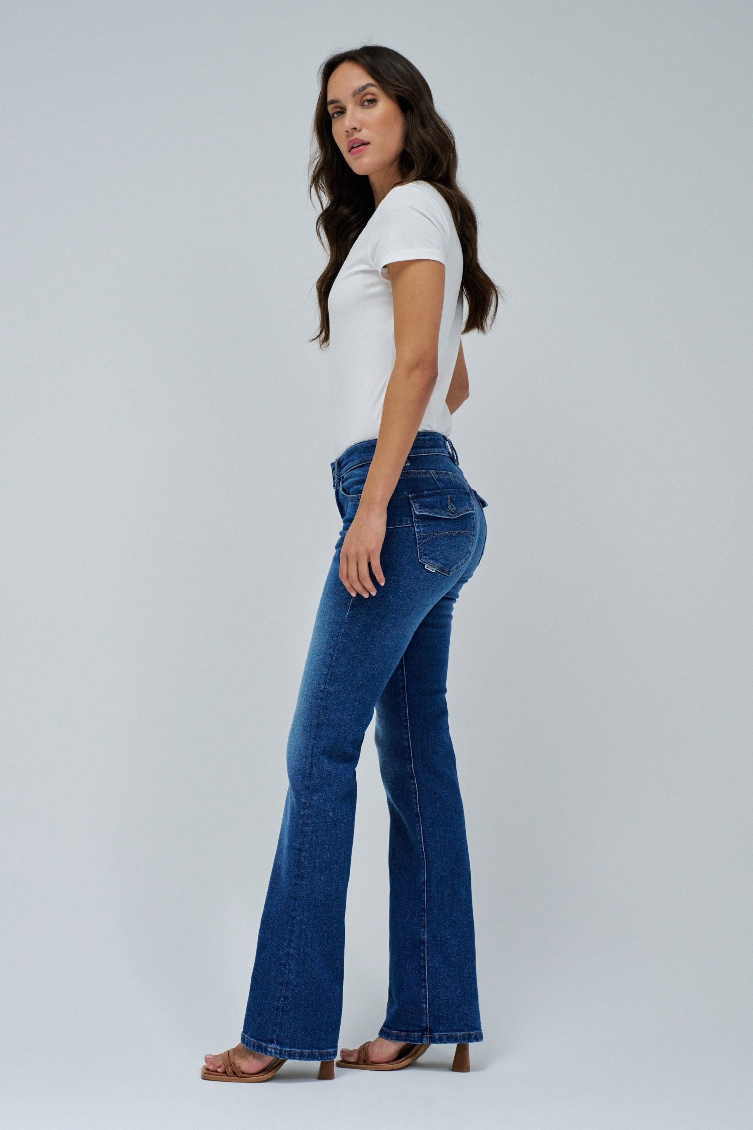 Wonder Bootcut Back Pockets in Medium Light Jeans Salsa Jeans
