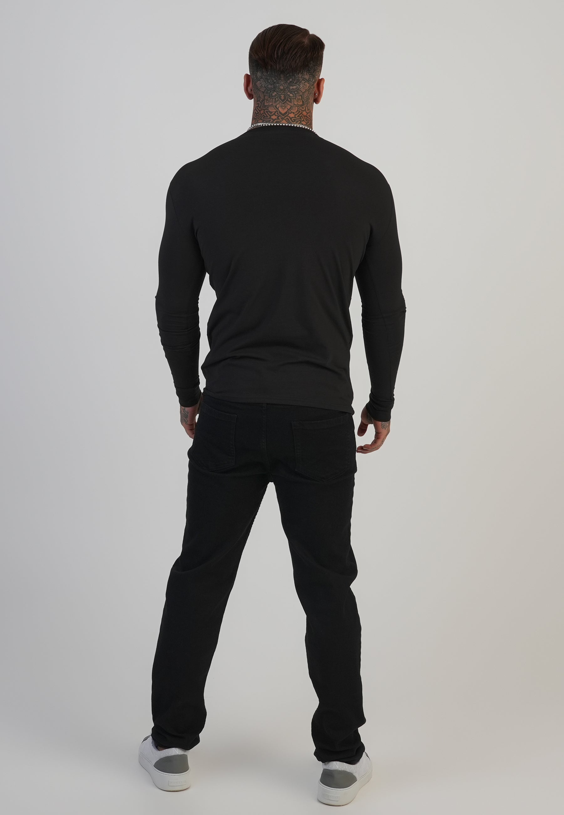 Long Sleeve T-Shirt in Black T-Shirts SikSilk