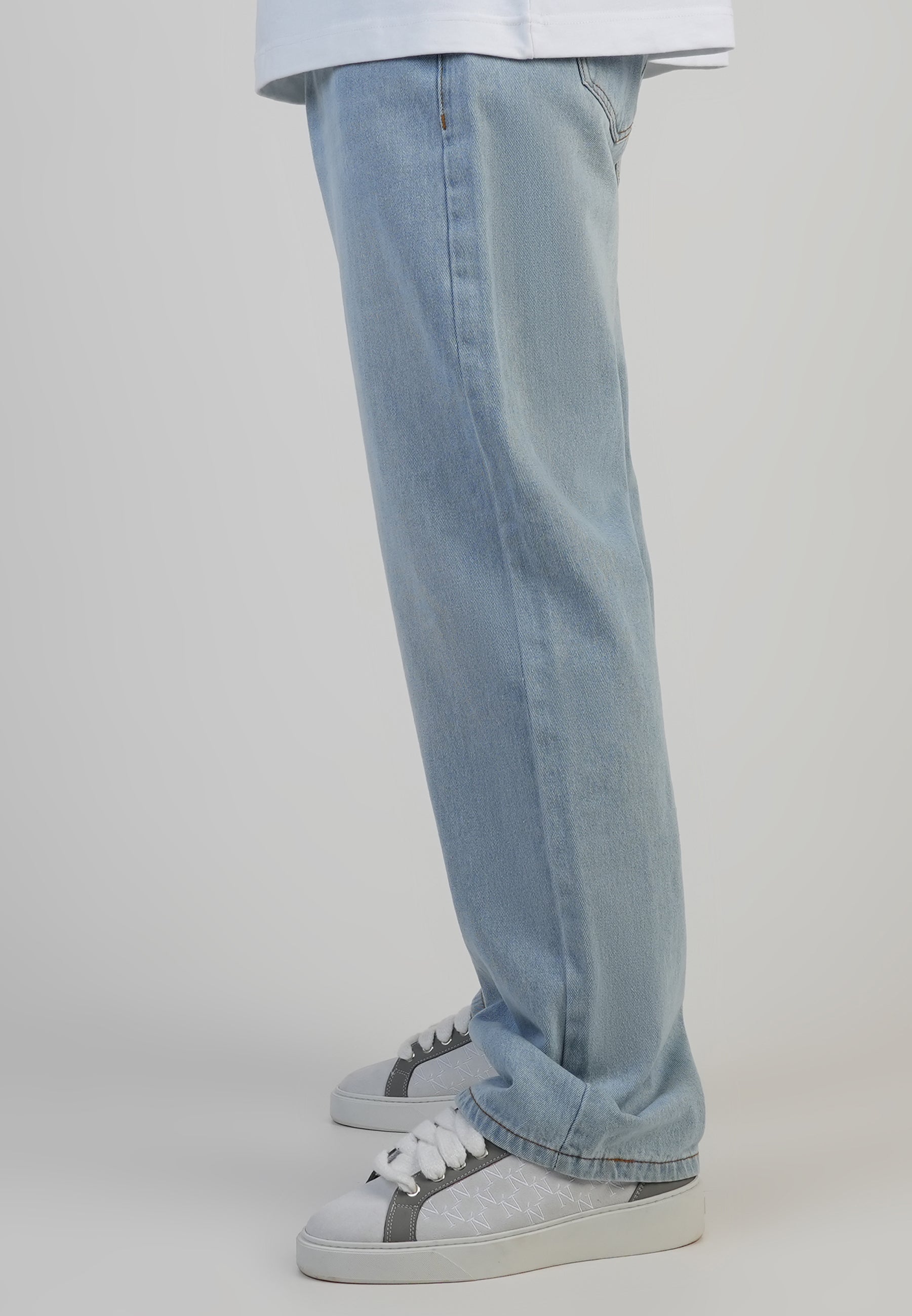 Loose Fit Jeans in Washed Light Blue Jeans SikSilk