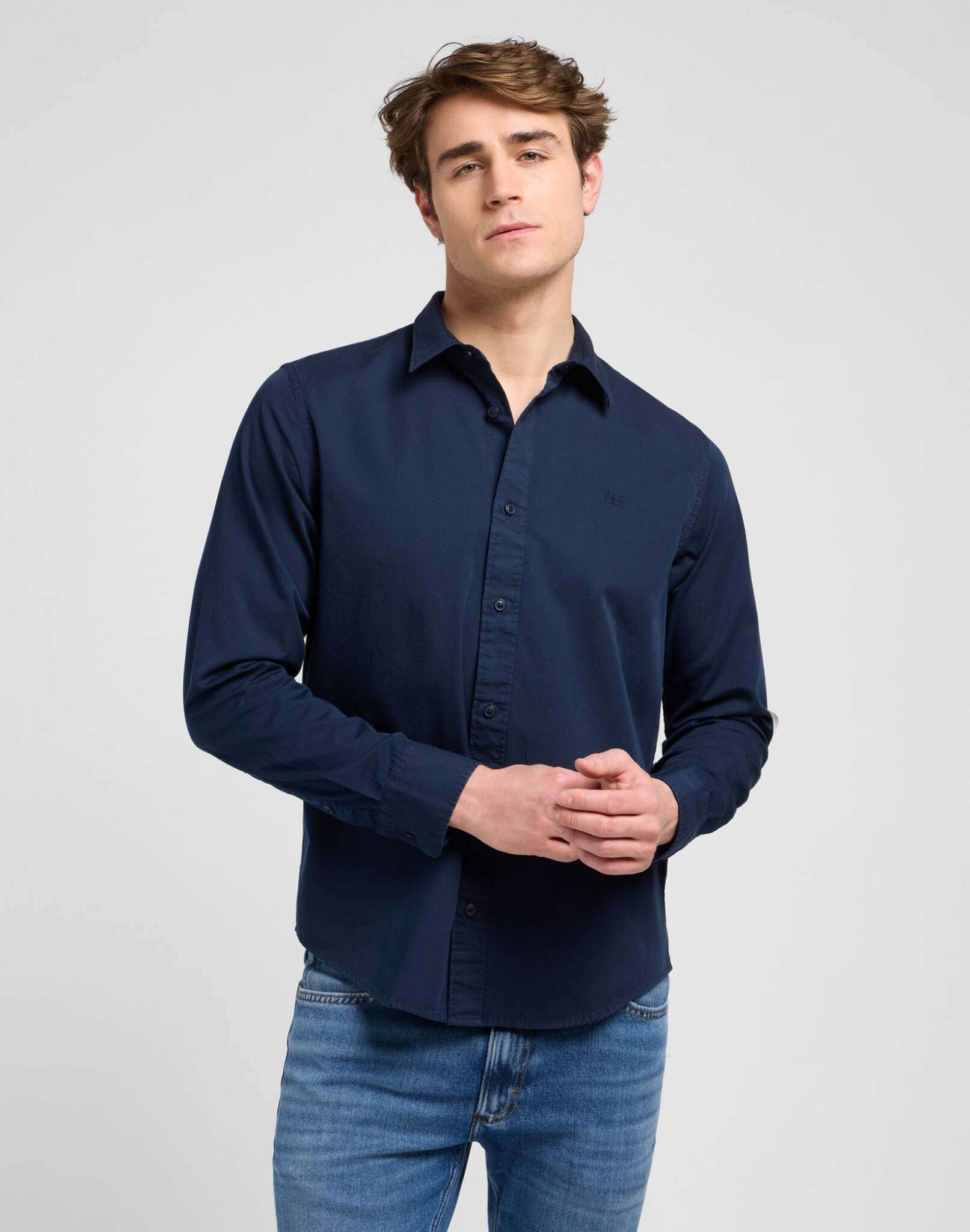 Patch Shirt in Rivet Navy Hemden Lee