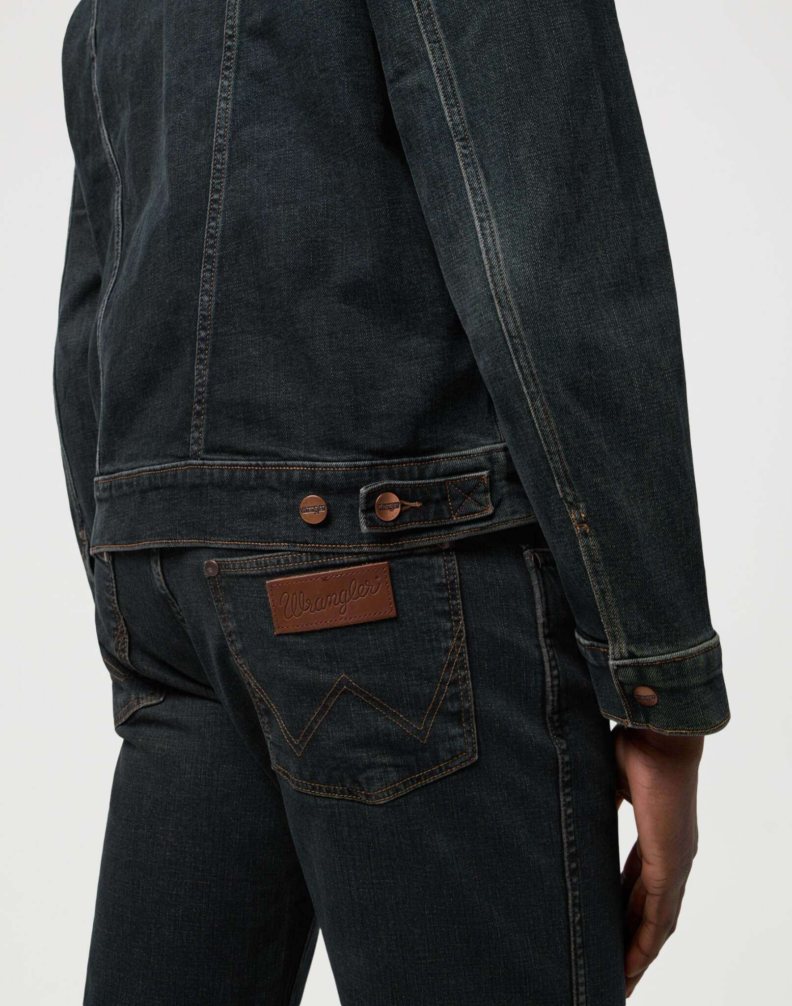 124Mj in Nightfall Jacken Wrangler