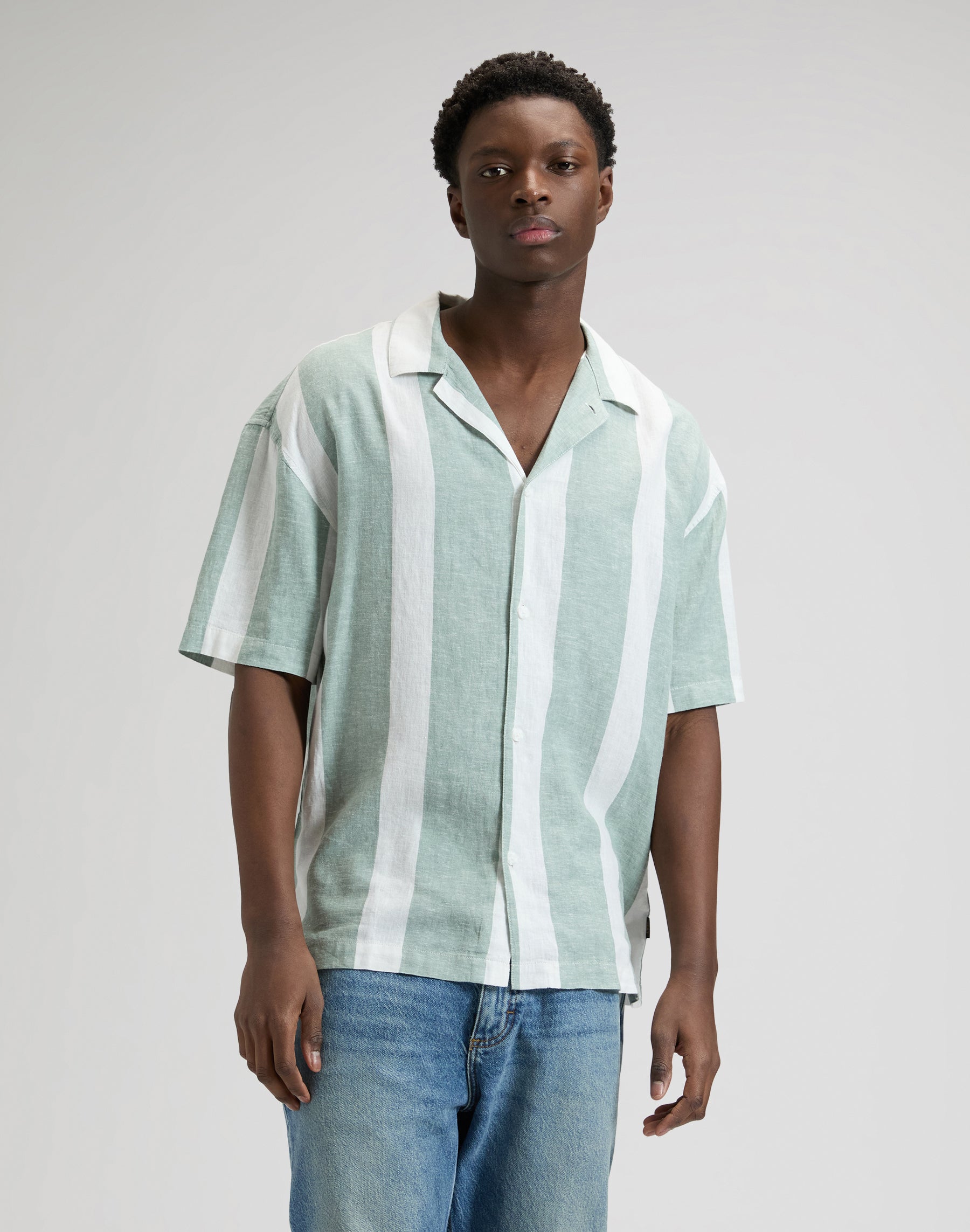 Rlx Resort Shirt in Desert Sage Stripe Hemden Lee