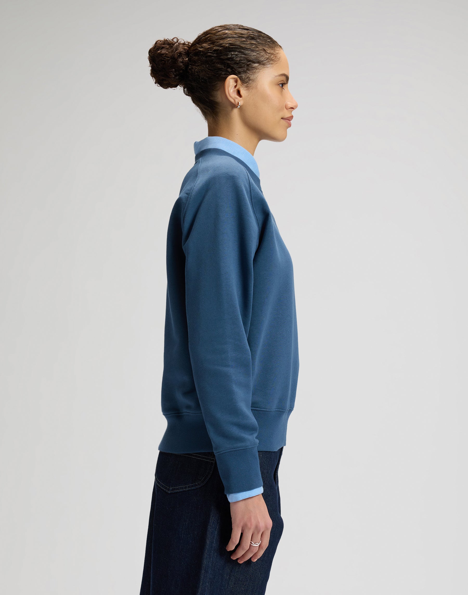 Raglan Crew Sweatshirt in Academy Blue Sweatshirts Lee