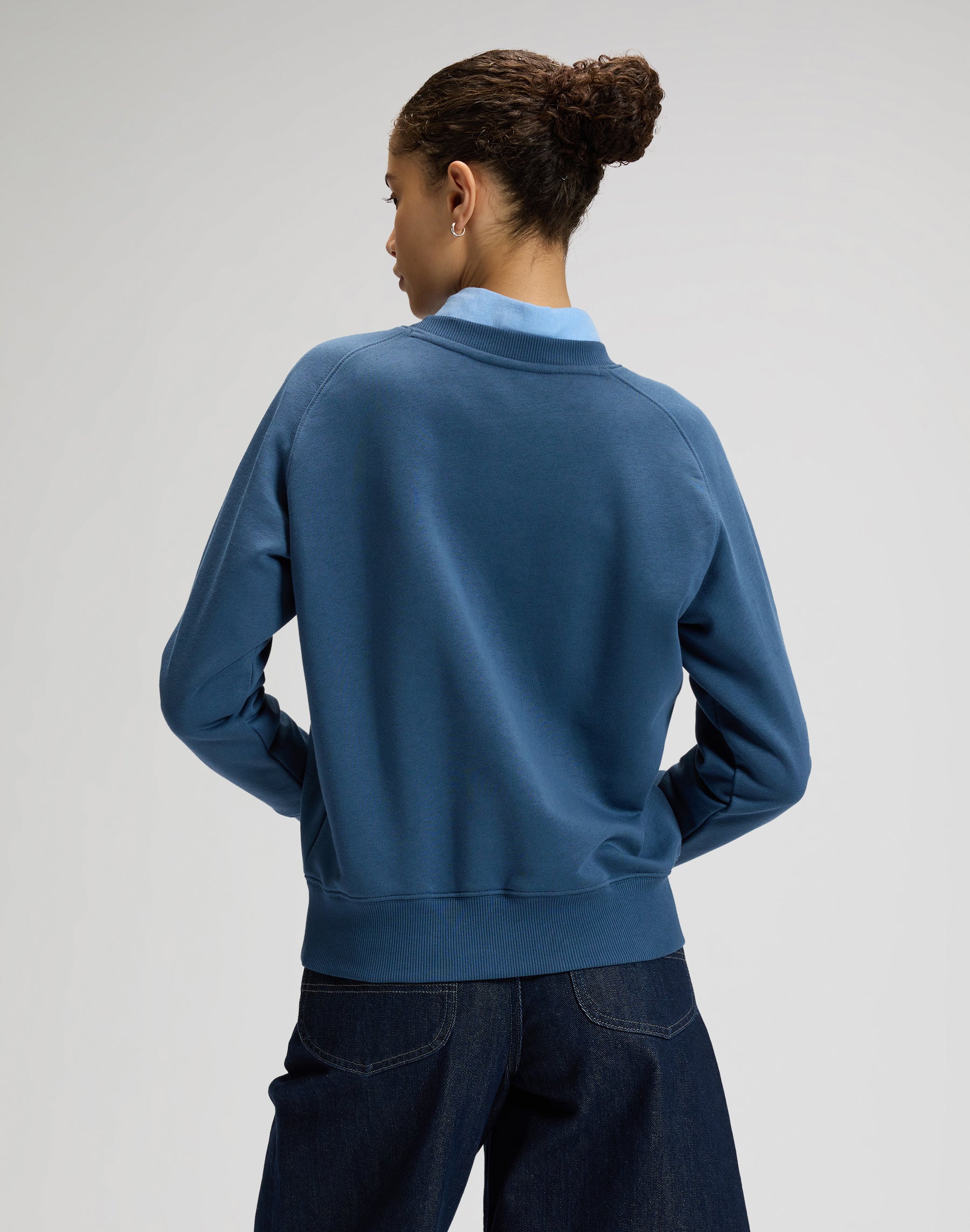 Raglan Crew Sweatshirt in Academy Blue Sweatshirts Lee