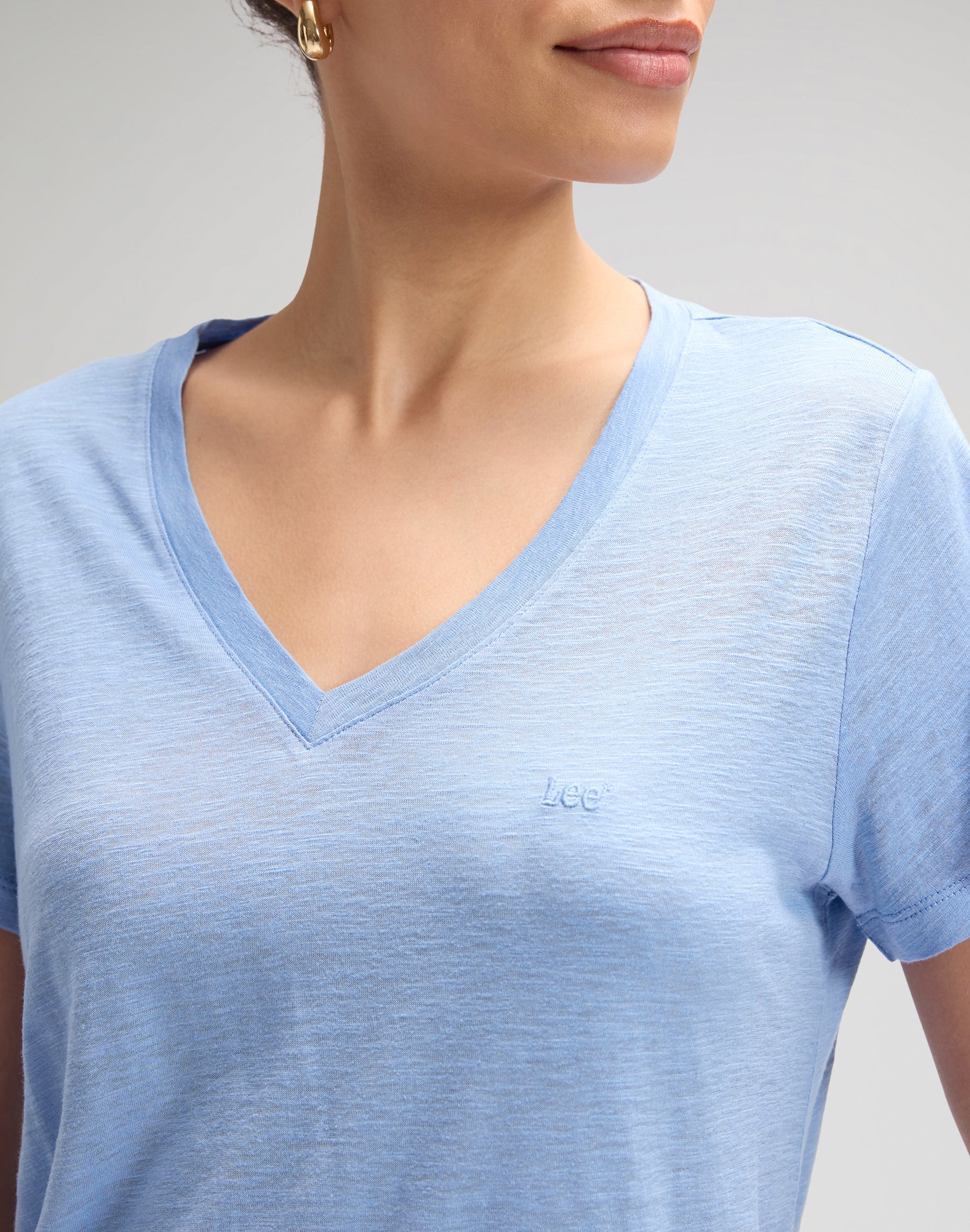 V Neck Tee in Halogen