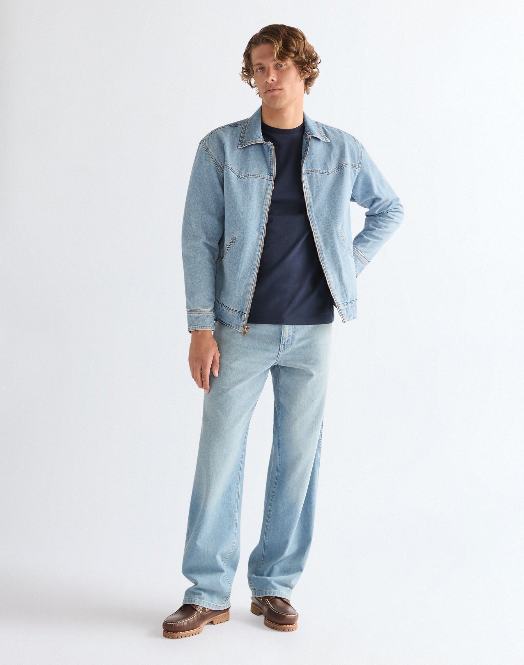 Loose Straight in Dove Wing Jeans Wrangler