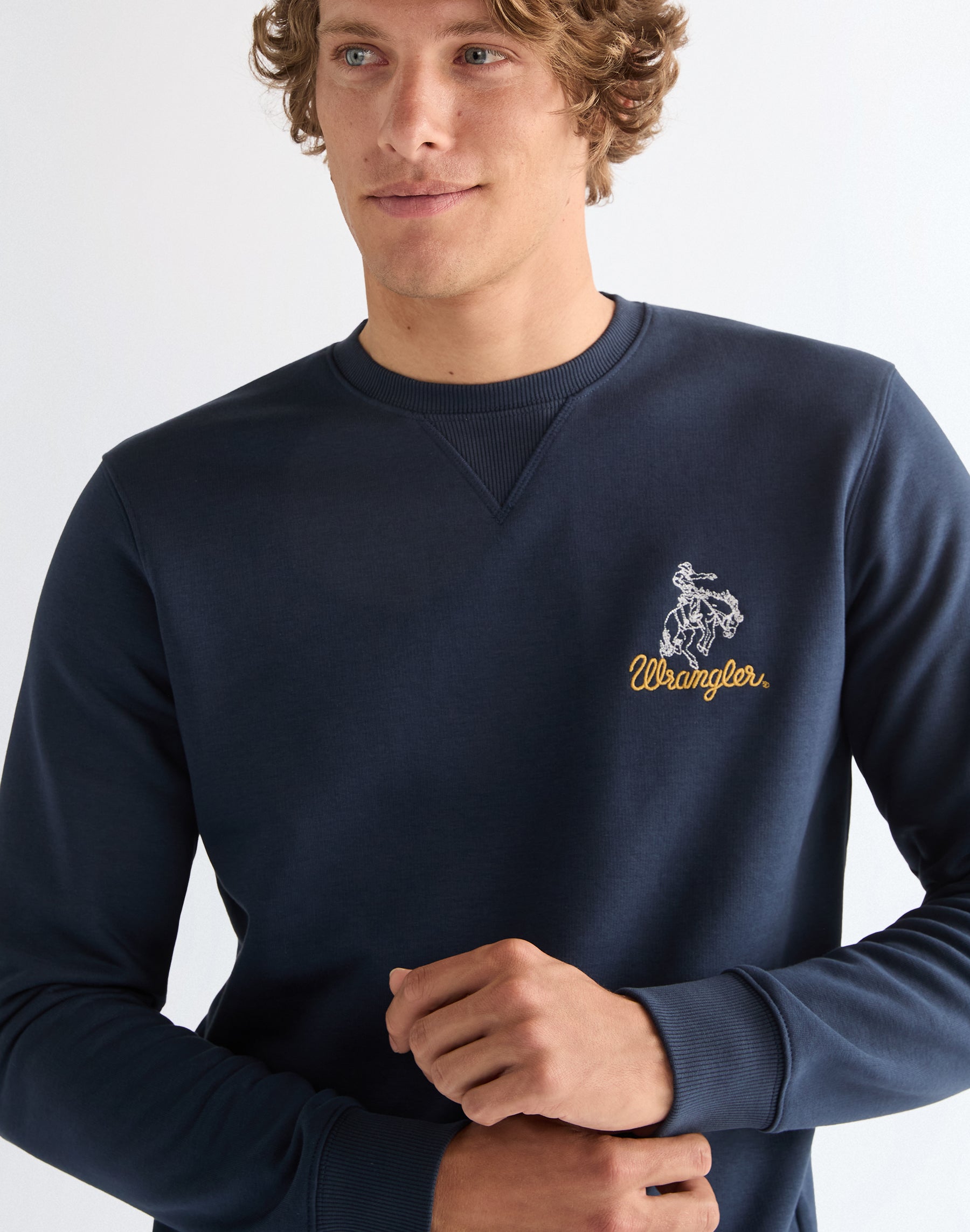 Embroidery Crew in Navy Sweatshirts Wrangler