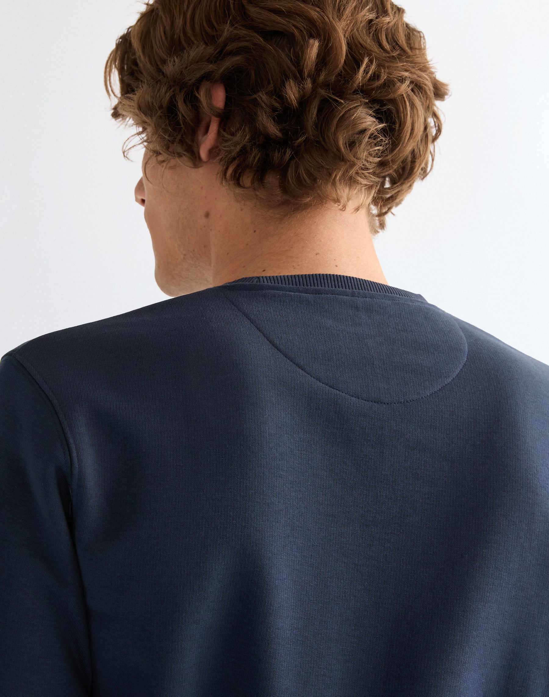 Embroidery Crew in Navy Sweatshirts Wrangler