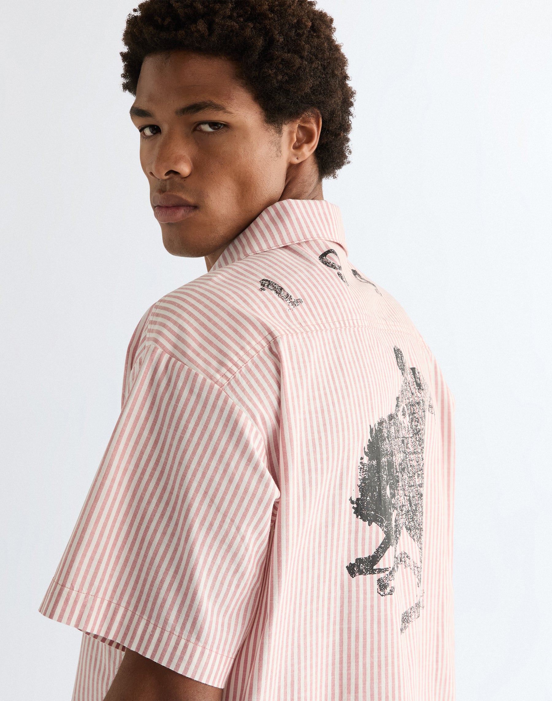Shortsleeve Resort Shirt in Dusty Rose Hemden Wrangler