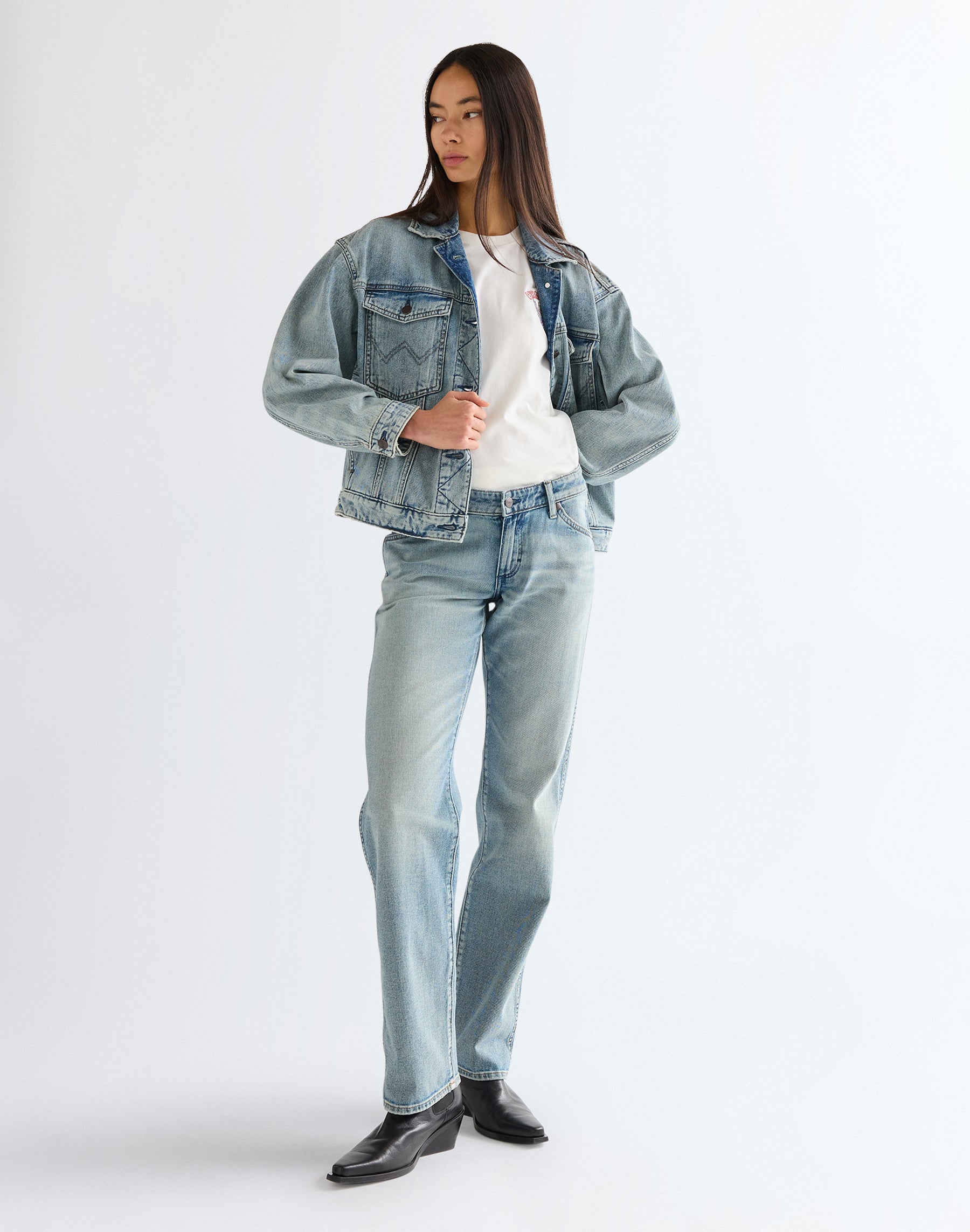 Cowgirl Jacket in Hippie Haze Jacken Wrangler