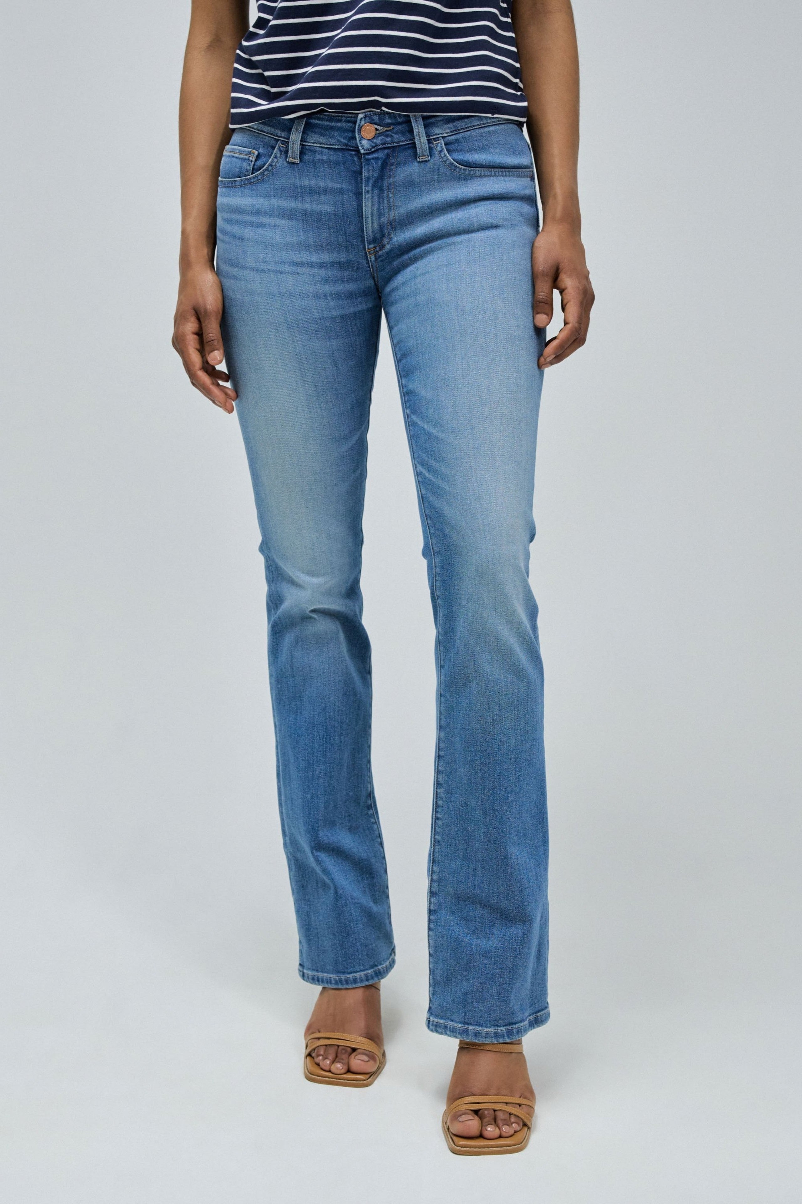 Wonder With Pockets in Medium Light Jeans Salsa Jeans