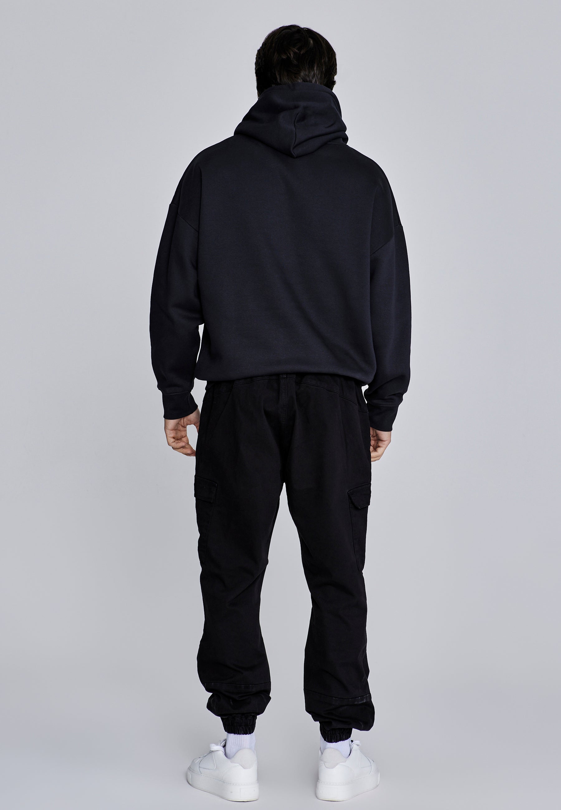 Essentials Hoodie in Black Kapuzenpullover SikSilk