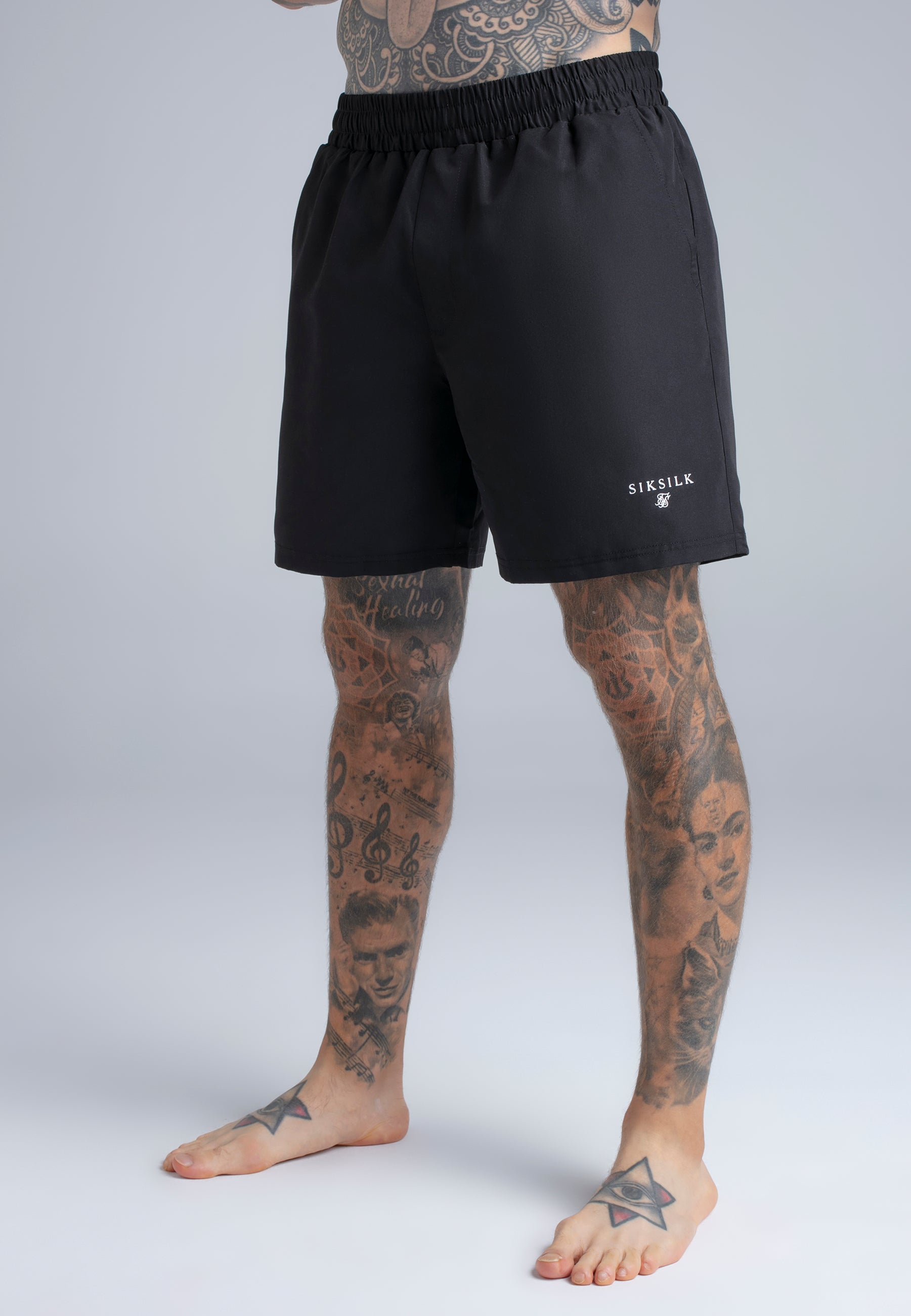 Swim Shorts in Black Badehosen SikSilk
